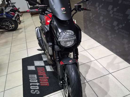 DUCATI-DIAVEL CARBON DUCATI-DIAVEL CARBON-2013