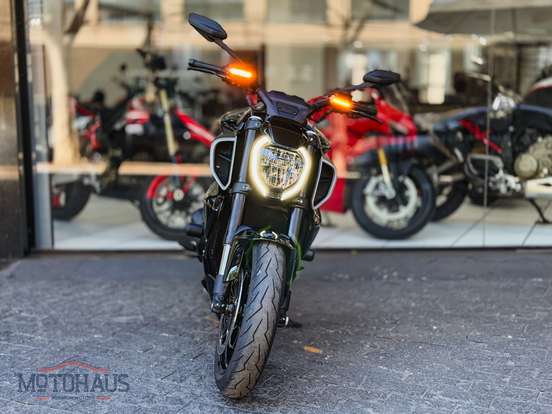 DUCATI-DIAVEL V4 DUCATI-DIAVEL V4-2025