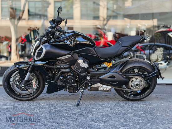 DUCATI-DIAVEL V4-2025