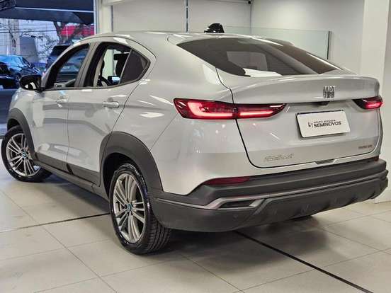 FIAT-FASTBACK-2024