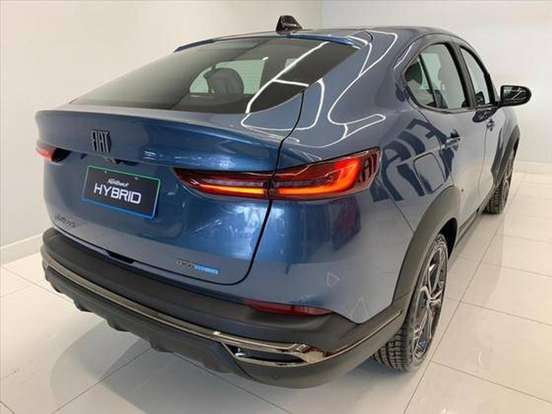 FIAT-FASTBACK-2025