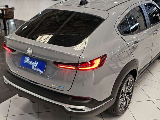 FIAT-FASTBACK-1.0 TURBO 200 HYBRID AUDACE CVT FIAT-FASTBACK-2025