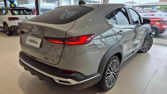 FIAT-FASTBACK-2024