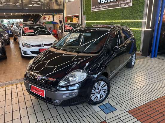 FIAT-PUNTO-2014