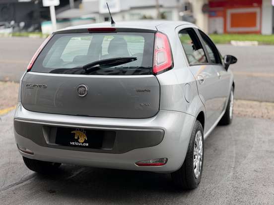 FIAT-PUNTO-1.6 ESSENCE 16V FLEX 4P MANUAL FIAT-PUNTO-2012