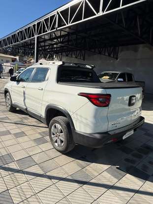 FIAT-TORO-2017