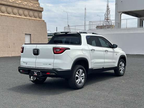 FIAT-TORO-2.0 16V TURBO DIESEL VOLCANO 4WD AT9 FIAT-TORO-2017