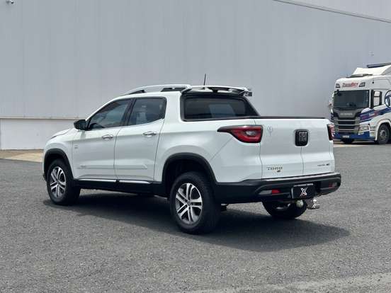 FIAT-TORO-2.0 16V TURBO DIESEL VOLCANO 4WD AT9 FIAT-TORO-2017