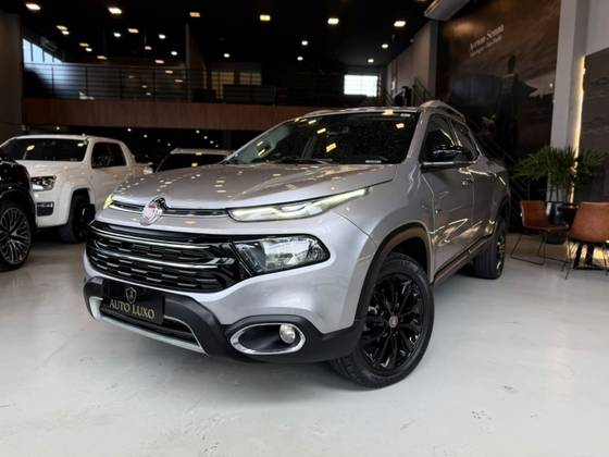 FIAT TORO 2.0 16V TURBO DIESEL VOLCANO 4WD AT9