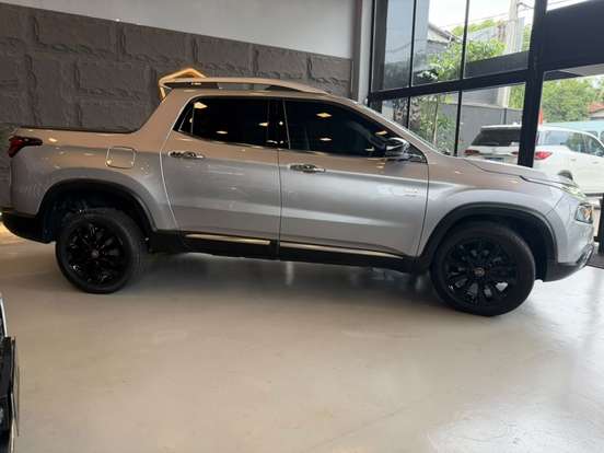 FIAT-TORO-2020