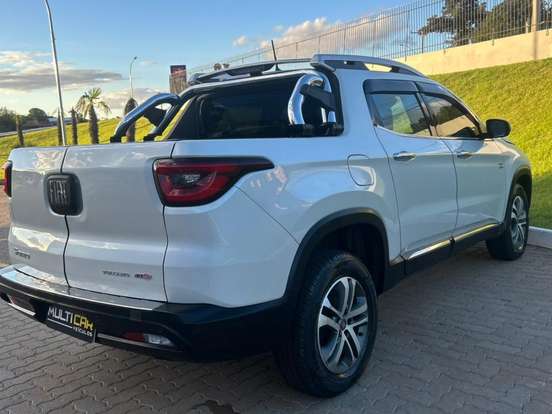 FIAT-TORO-2.0 16V TURBO DIESEL VOLCANO 4WD AT9 FIAT-TORO-2017