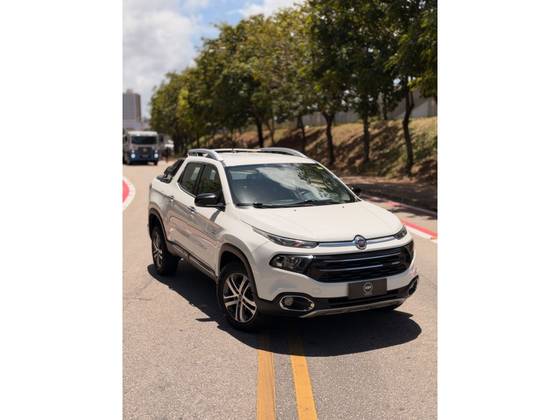 FIAT TORO 2.0 16V TURBO DIESEL VOLCANO 4WD AT9