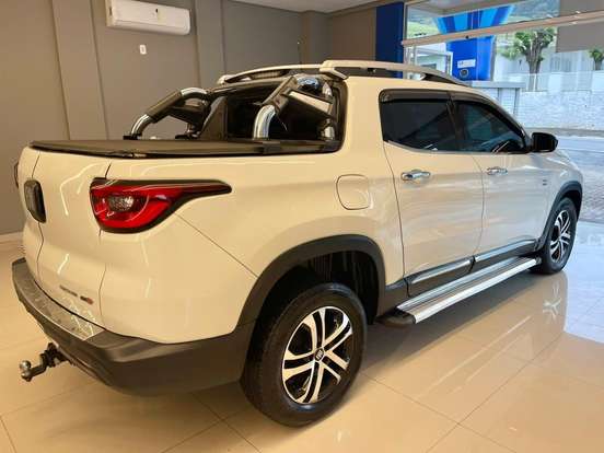 FIAT-TORO-2.0 16V TURBO DIESEL VOLCANO 4WD AT9 FIAT-TORO-2016