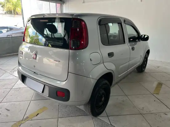 FIAT-UNO-1.0 EVO VIVACE 8V FLEX 4P MANUAL FIAT-UNO-2015