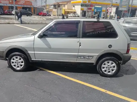 FIAT-UNO-1.0 MPI MILLE FIRE ECONOMY 8V FLEX 2P MANUAL FIAT-UNO-2011