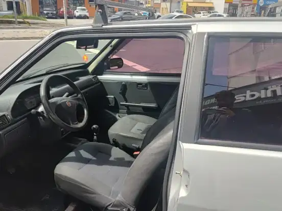 FIAT-UNO-1.0 MPI MILLE FIRE ECONOMY 8V FLEX 2P MANUAL FIAT-UNO-2011