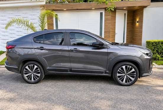 FIAT-FASTBACK-2024