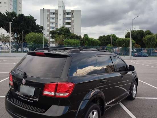 FIAT-FREEMONT-2.4 EMOTION 16V GASOLINA 4P AUTOMÁTICO FIAT-FREEMONT-2011