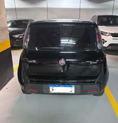 FIAT-UNO-2017