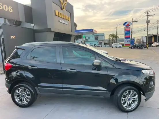 FORD-ECOSPORT-2013