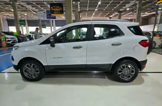 FORD-ECOSPORT-2012