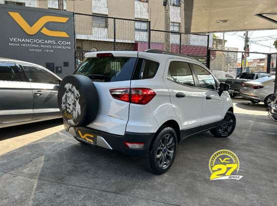 FORD-ECOSPORT-2016