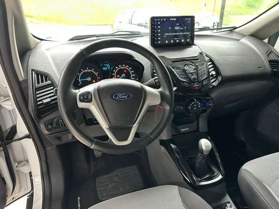 FORD-ECOSPORT-2015