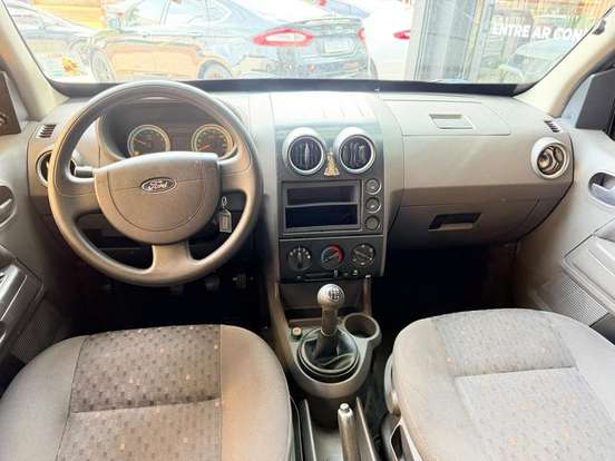 FORD-ECOSPORT-2005