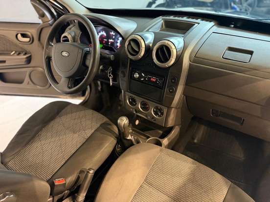 FORD-ECOSPORT-2010