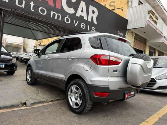 FORD-ECOSPORT-2015