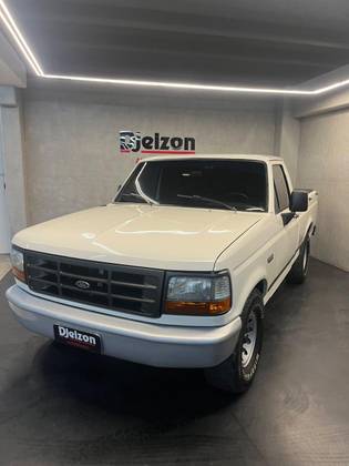Ford F-1000 2.5 XL 4X2 CS 8V Turbo Diesel 2P Manual