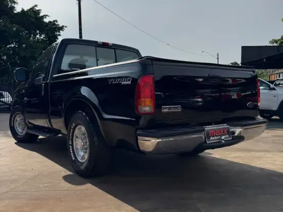 FORD-F-250-4.2 XLT 4X2 CS TURBO DIESEL 2P MANUAL FORD-F-250-2001