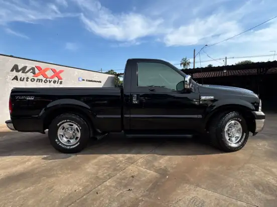 FORD-F-250-4.2 XLT 4X2 CS TURBO DIESEL 2P MANUAL FORD-F-250-2001