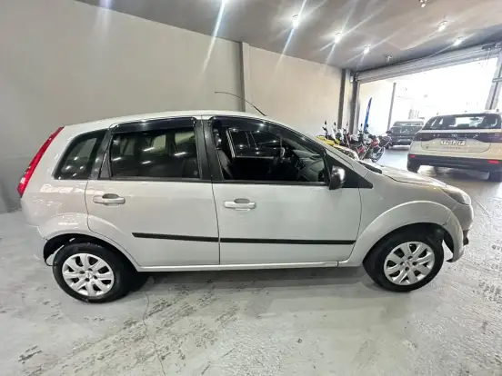FORD-FIESTA-2013