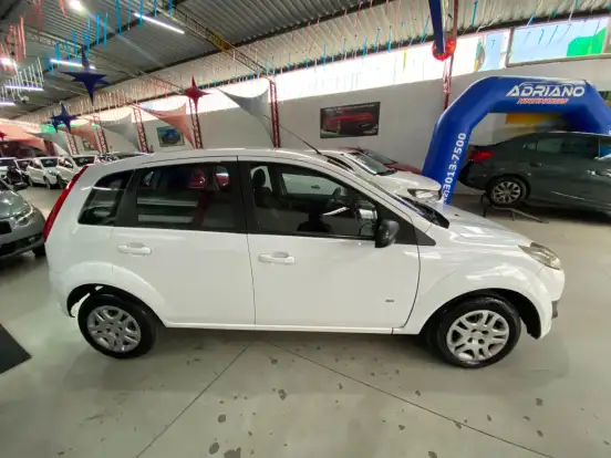 FORD-FIESTA-2013