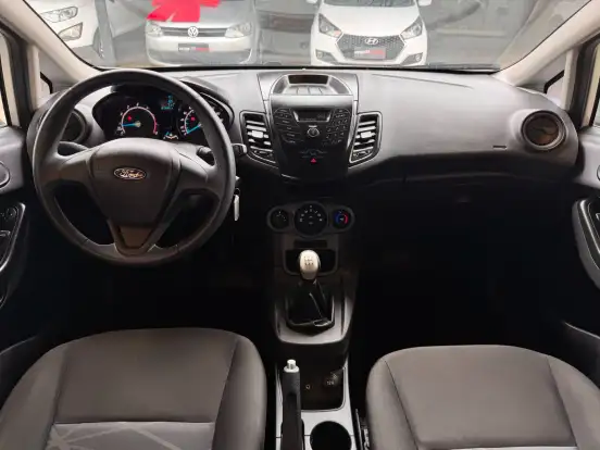 FORD-FIESTA-2015