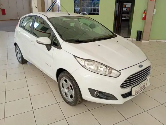 FORD-FIESTA-2015