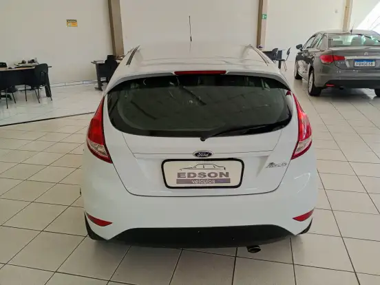 FORD-FIESTA-1.5 SE HATCH 16V FLEX 4P MANUAL FORD-FIESTA-2015