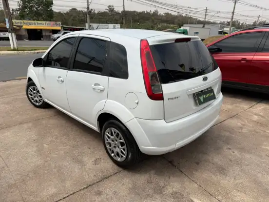 FORD-FIESTA-2012