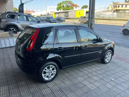 FORD-FIESTA-2010