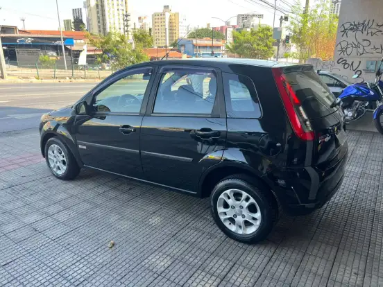 FORD-FIESTA-2010