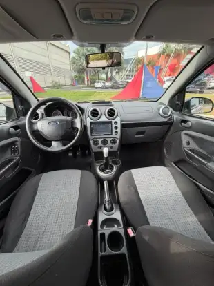 FORD-FIESTA-2013