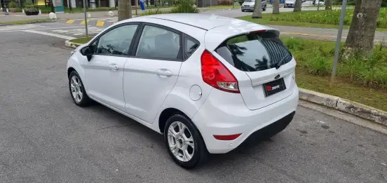 FORD-FIESTA-2017