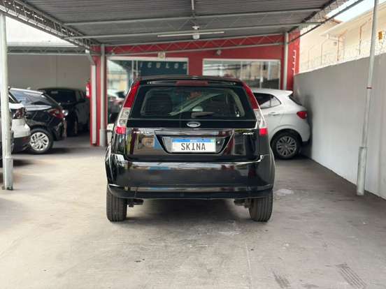 FORD-FIESTA-2007
