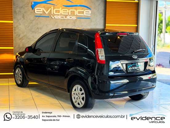 FORD-FIESTA-2012