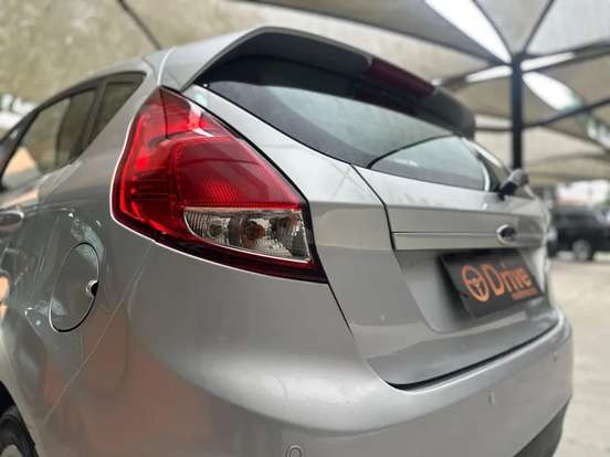 FORD-FIESTA-1.5 SE HATCH 16V FLEX 4P MANUAL FORD-FIESTA-2014