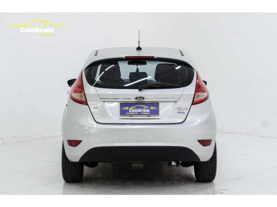 FORD-FIESTA-2012