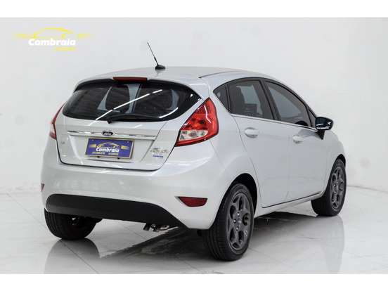 FORD-FIESTA-2012