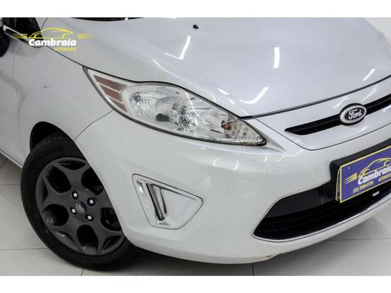 FORD-FIESTA-2012