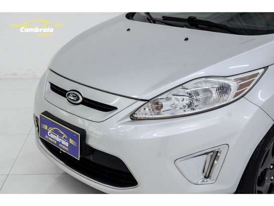 FORD-FIESTA-2012
